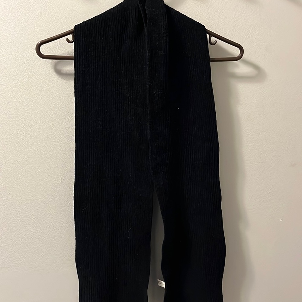 SALE!!! NWOT BLACK SOFT SCARF 🔥🔥🔥 5/25!!!!
